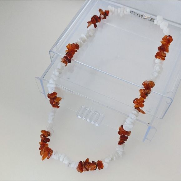 Vintage Carnelian Agate & Moonstone Chip Necklace - Picture 3 of 5
